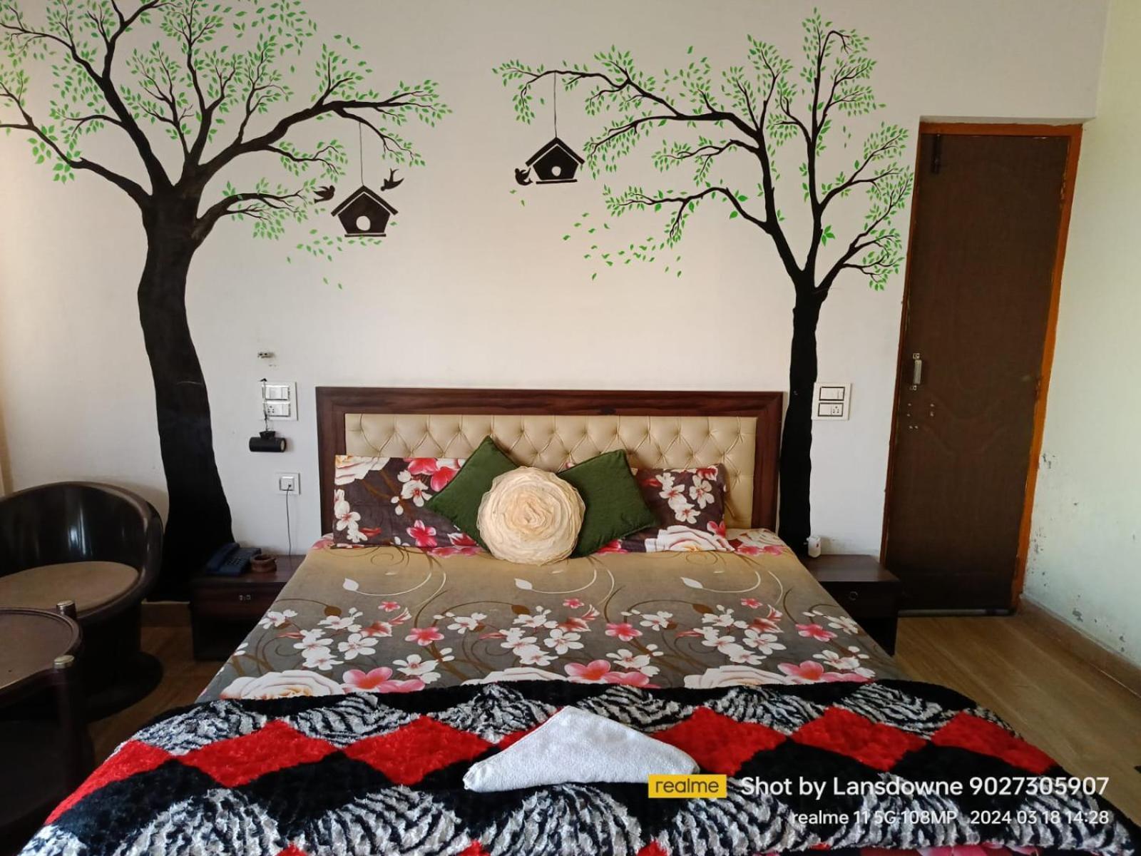 Joshi Holiday Home Stay 랜즈다운 외부 사진