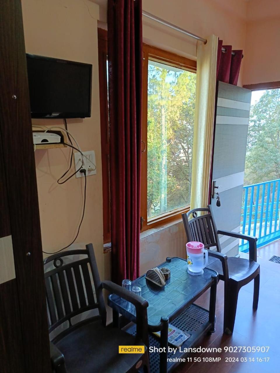 Joshi Holiday Home Stay 랜즈다운 외부 사진