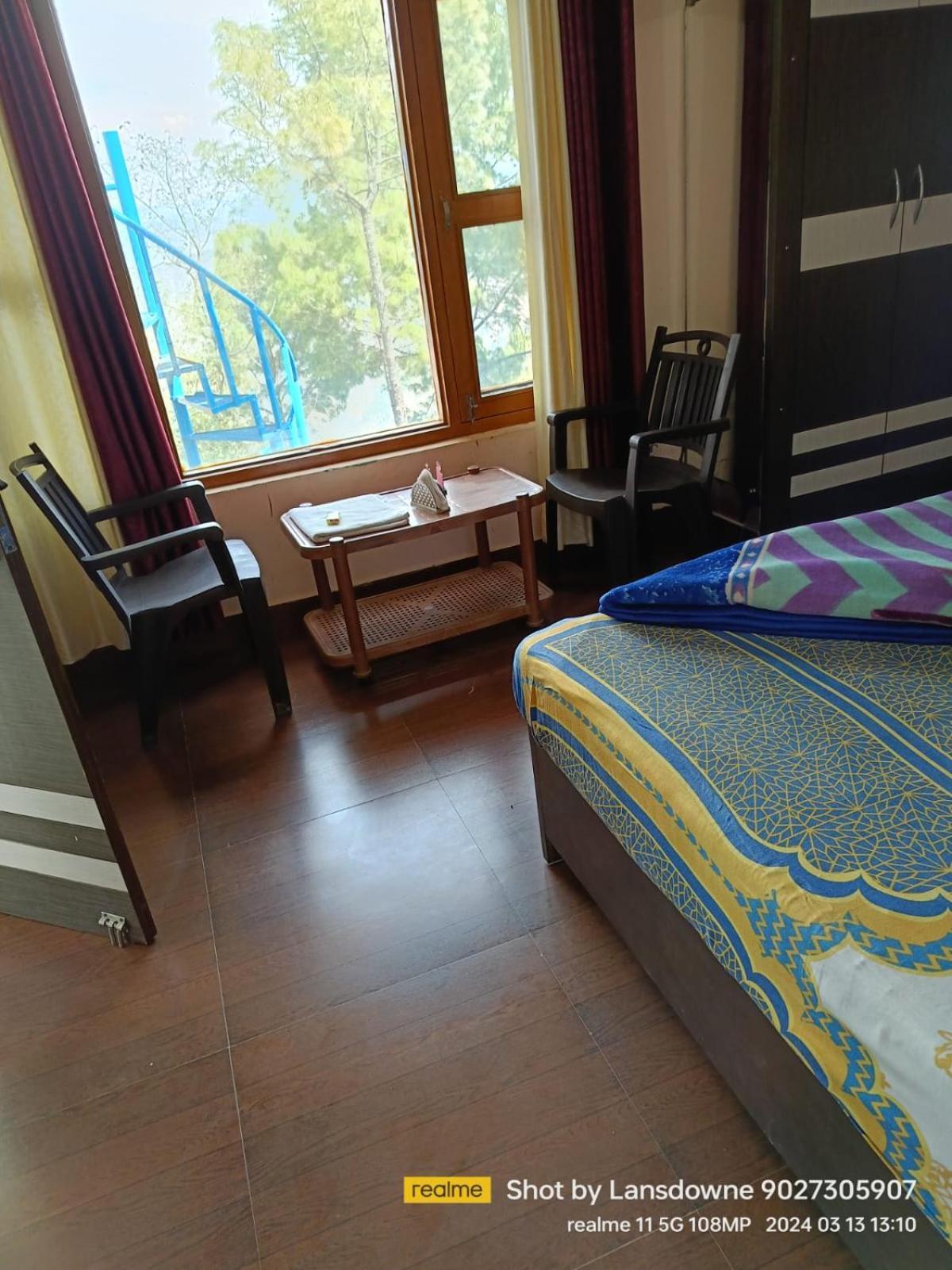 Joshi Holiday Home Stay 랜즈다운 외부 사진