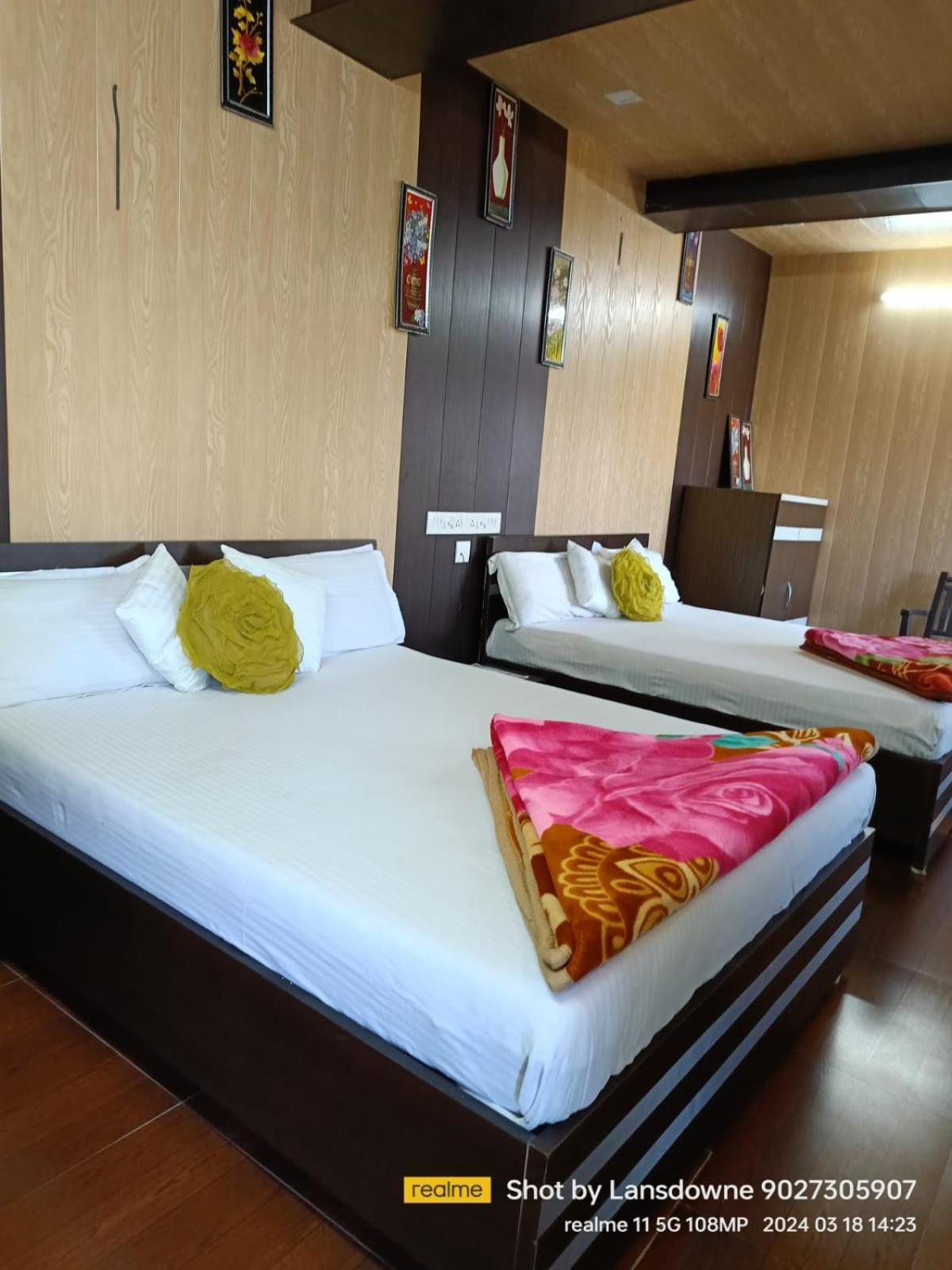 Joshi Holiday Home Stay 랜즈다운 외부 사진